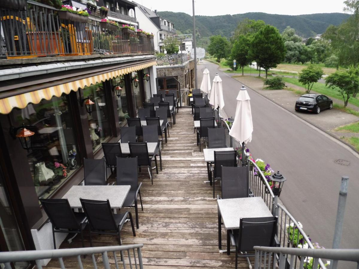 Hotel Restaurant Zum Valwiger Herrenberg Exterior photo