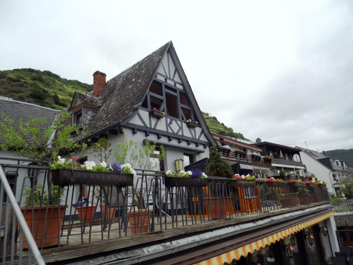 Hotel Restaurant Zum Valwiger Herrenberg Exterior photo