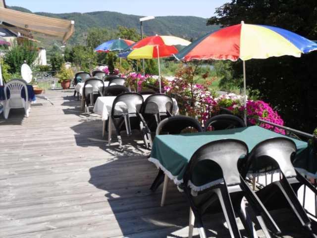 Hotel Restaurant Zum Valwiger Herrenberg Exterior photo